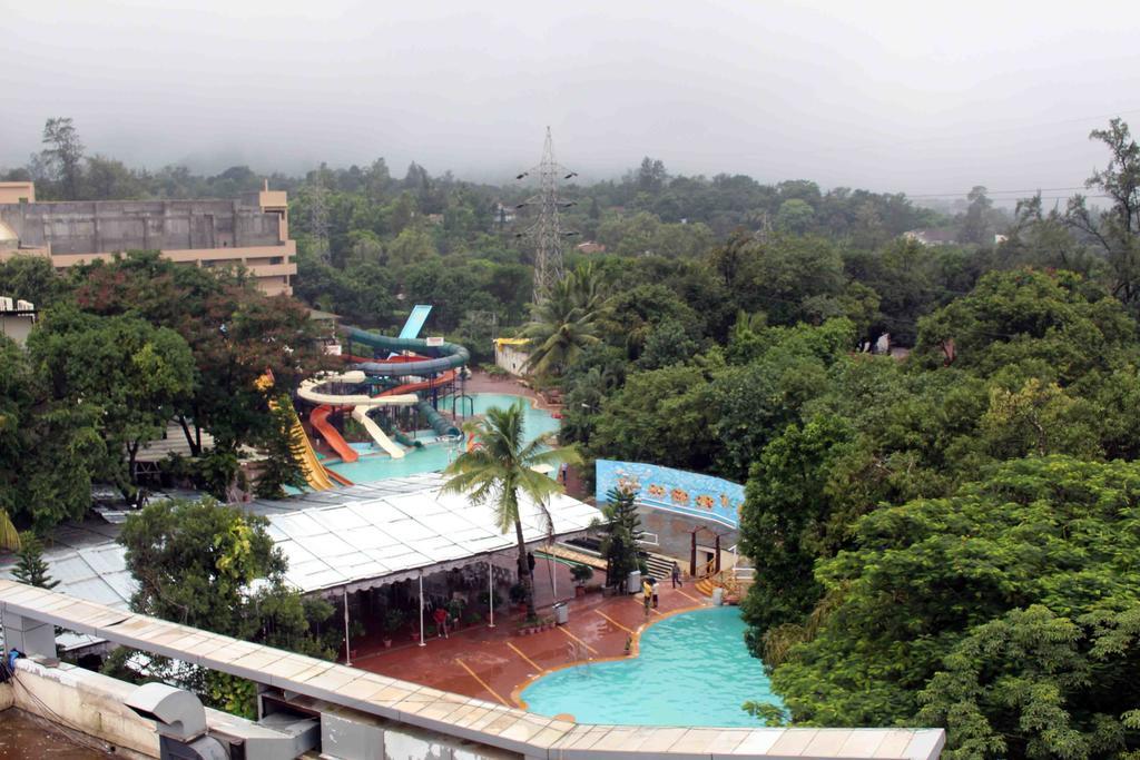 Kumar Resort Lonavala Esterno foto