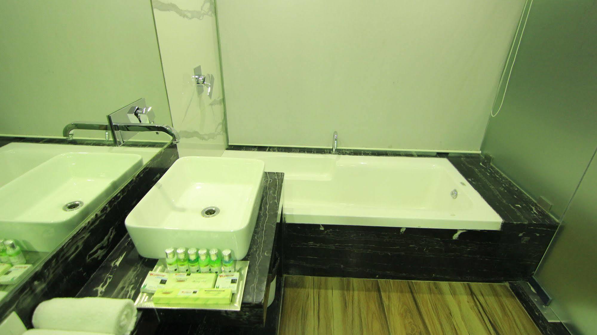 Kumar Resort Lonavala Esterno foto